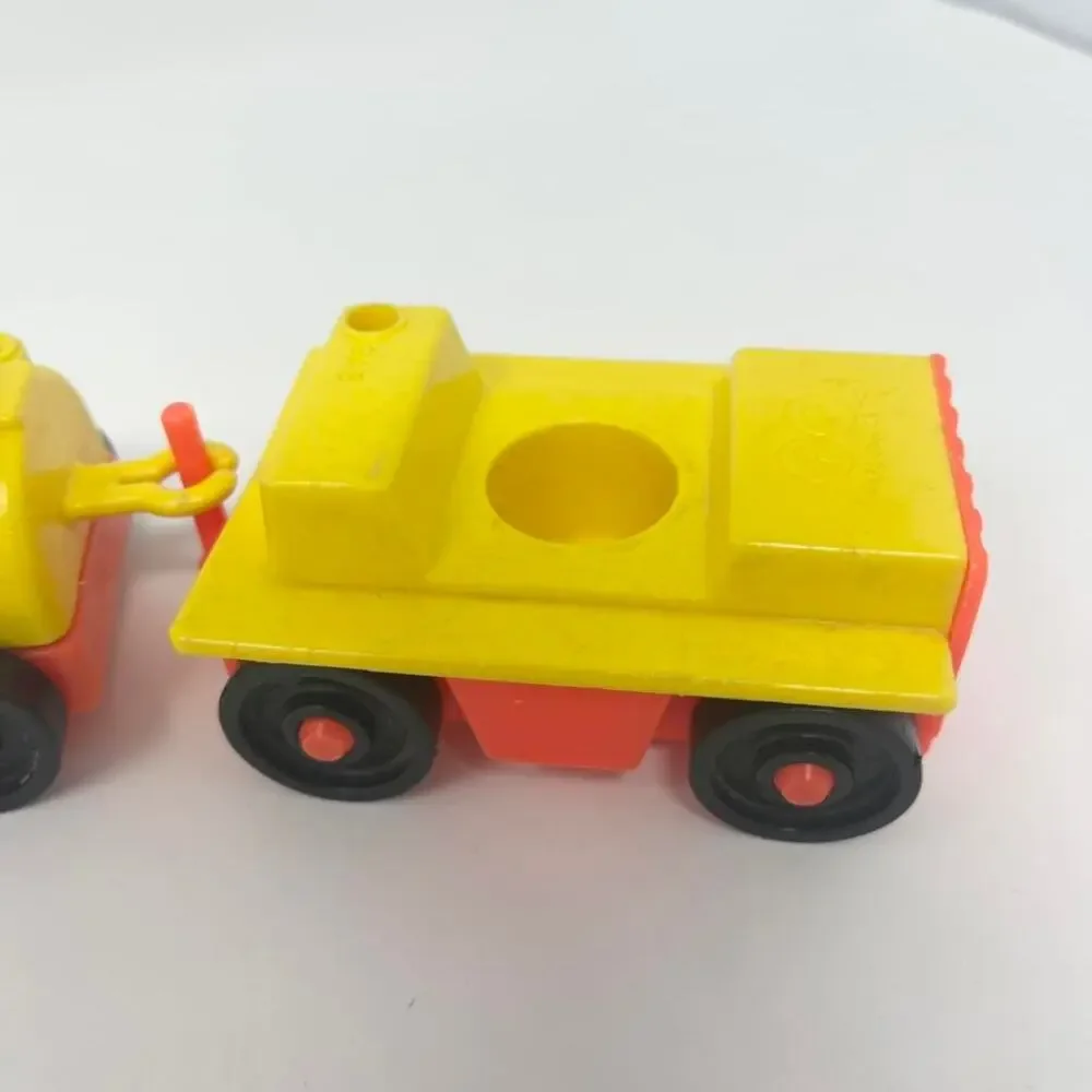Vintage Fisher Price Little People Airport Jet Fuel Tanker Luggage Cart - 4 Cars